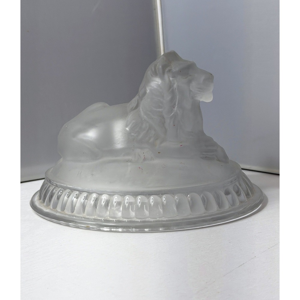 Lion On A Nest LID ONLY Atterbury